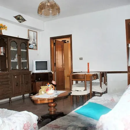 Welcoming With Terrace In 100 M² Apartamento Castel di Ieri