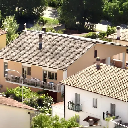 Apartamento Welcoming With Terrace In 100 M² Castel di Ieri